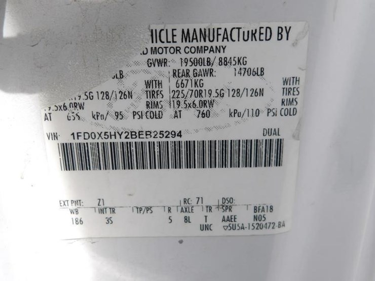 2011-ford-f550-image-24