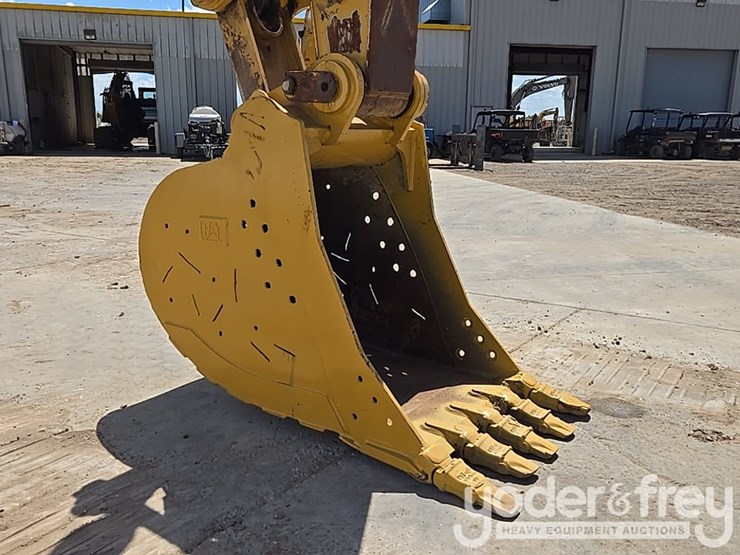 2019-caterpillar-336-image-20