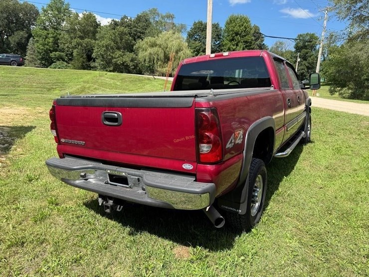 2007-chevrolet-silverado-2500-image-3