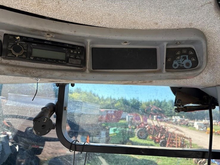 new-holland-t7.250-image-15