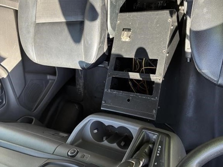2020-ford-transit-image-18