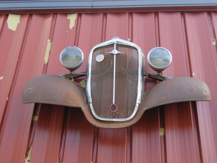 1934-chevrolet-front-clip-wall-hanger-image-1