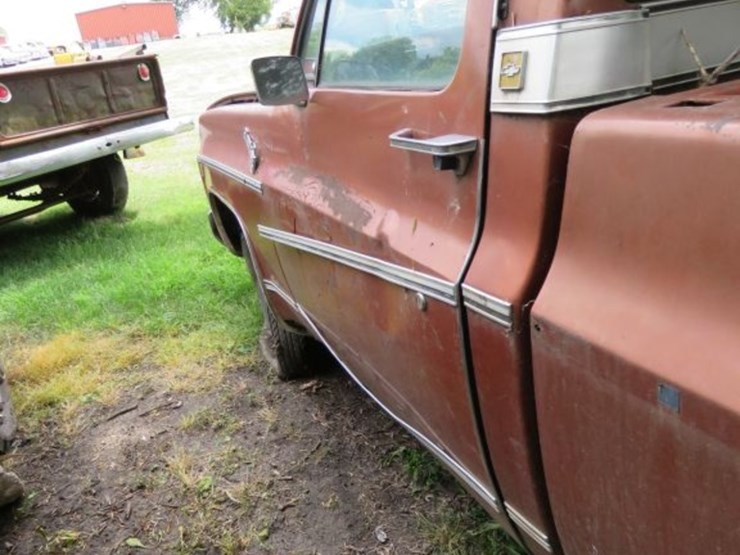 1975-chevrolet-c10-image-7