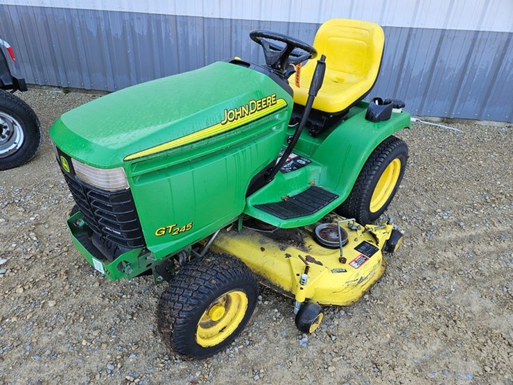john-deere-245-image-1