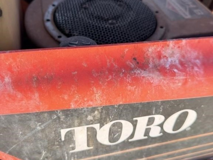 toro-832-image-9