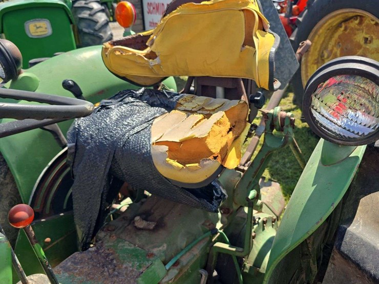 1977-john-deere-2040-image-7