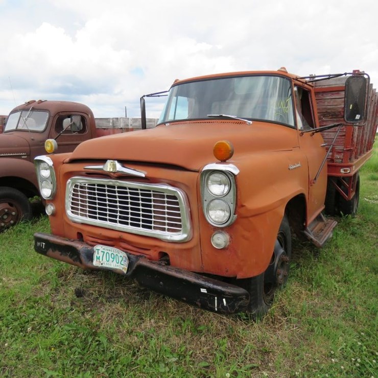 1957 INTERNATIONAL 58