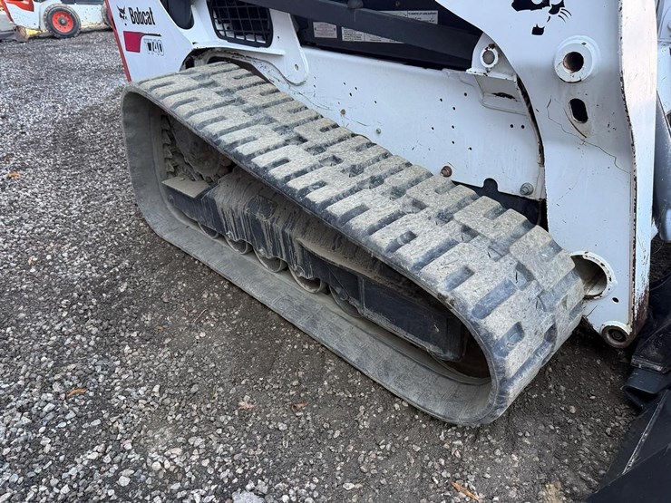 2020-bobcat-t740-image-12