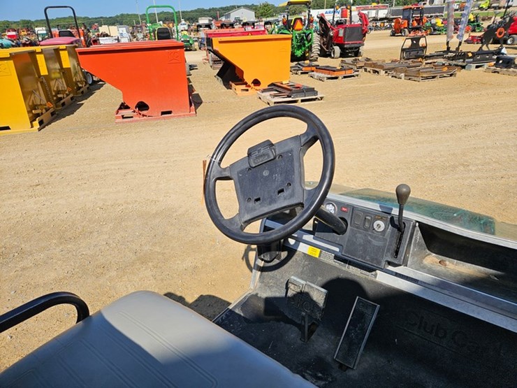 club-car-turf-2-image-23