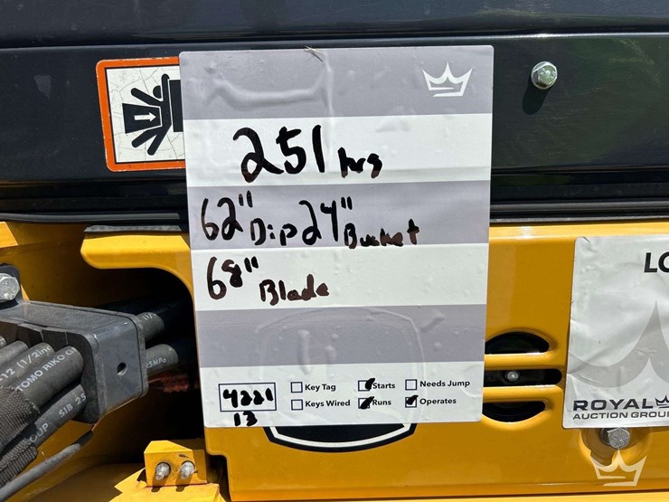 2023-deere-35g-image-36