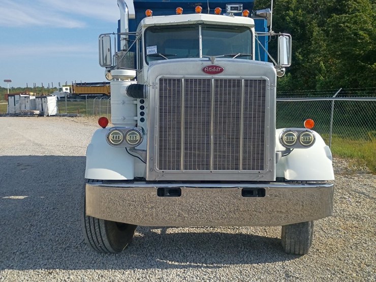 1985-peterbilt-359-image-14