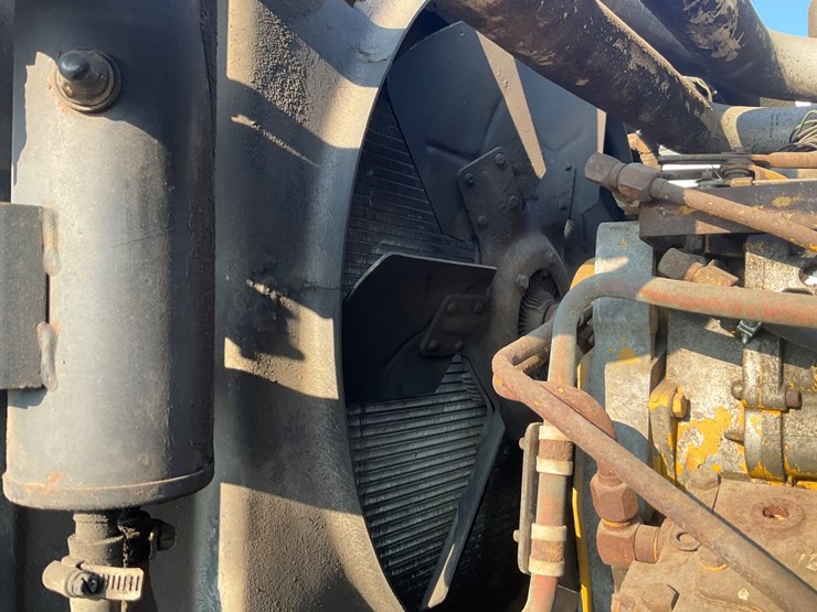 #1993-•-chevrolet-kodiak-single-axle-semi-tractor-image-73
