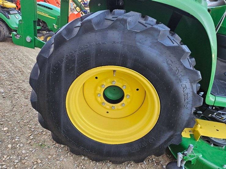 john-deere-3033r-image-26