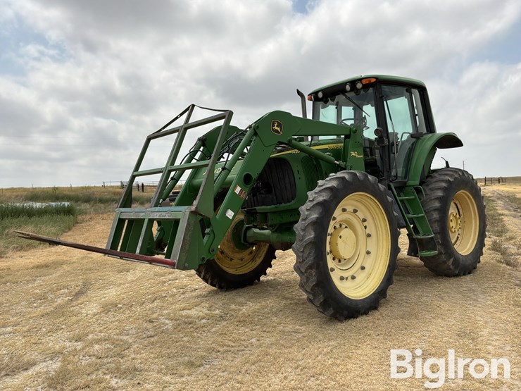 2004-john-deere-7420-image-1