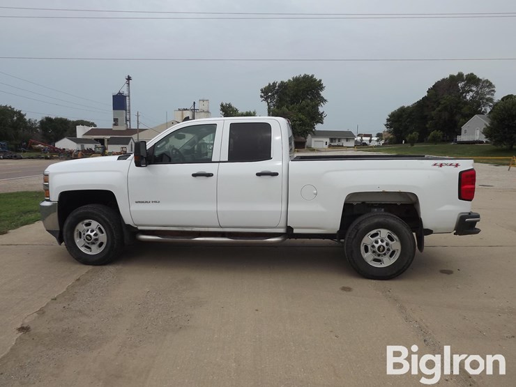 2017-chevrolet-k2500-image-8
