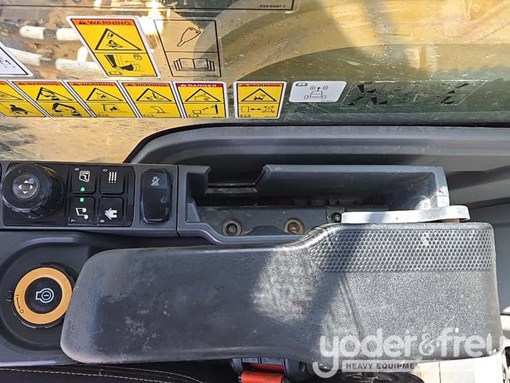 2019-caterpillar-336-image-79