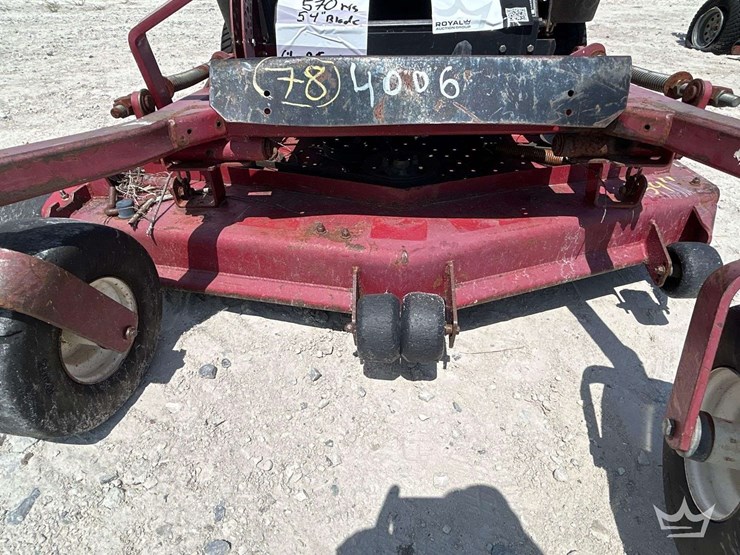 2013-toro-z-master-52in-zero-turn-commercial-mower-image-12