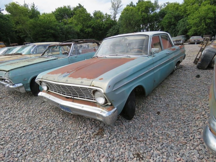 1964-ford-falcon-4dr-sedan-image-3