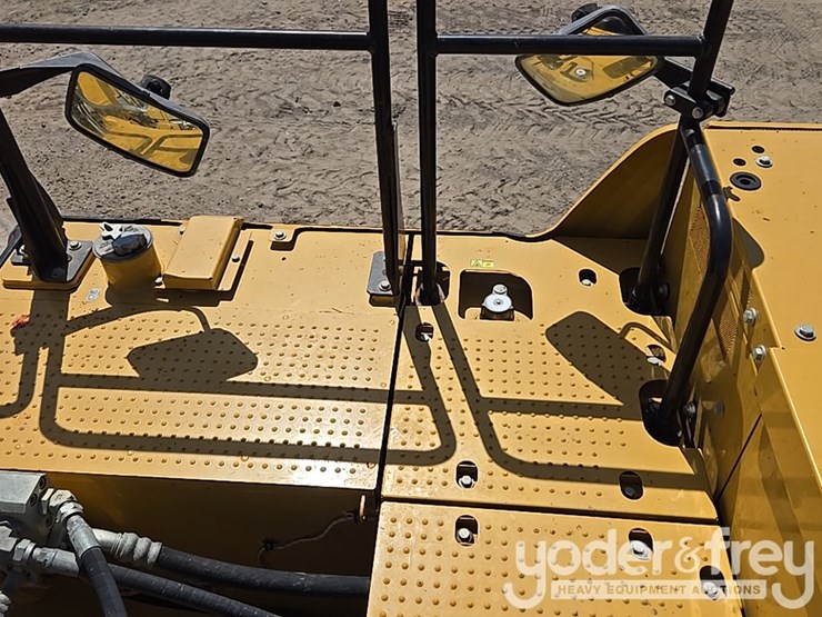 2019-caterpillar-336-image-69