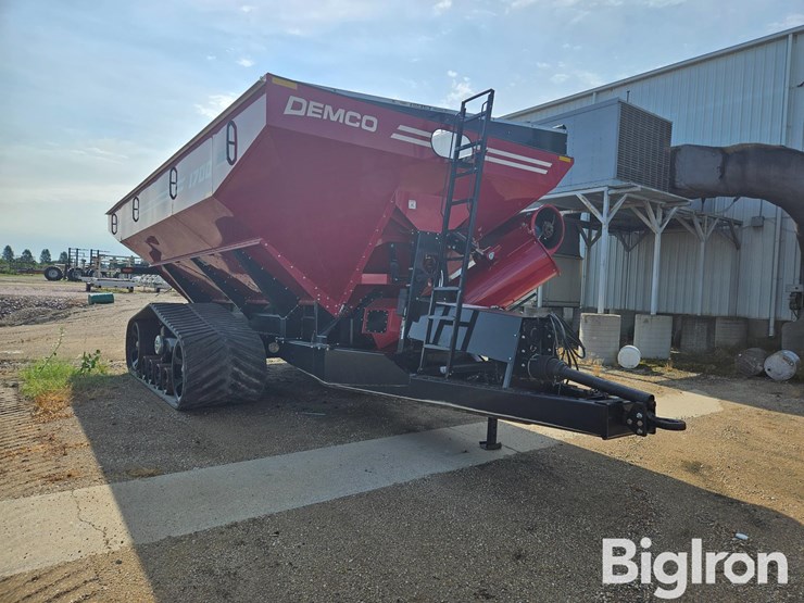 2023-demco-1700-image-3