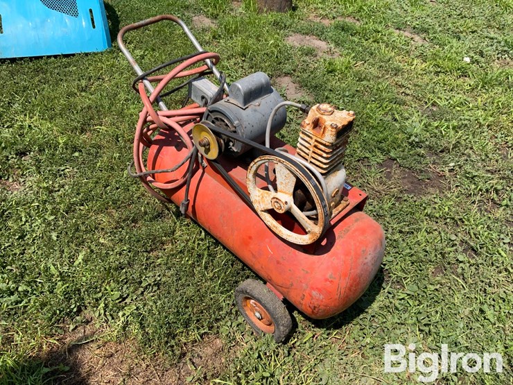springfield-44a5-air-compressor-image-3