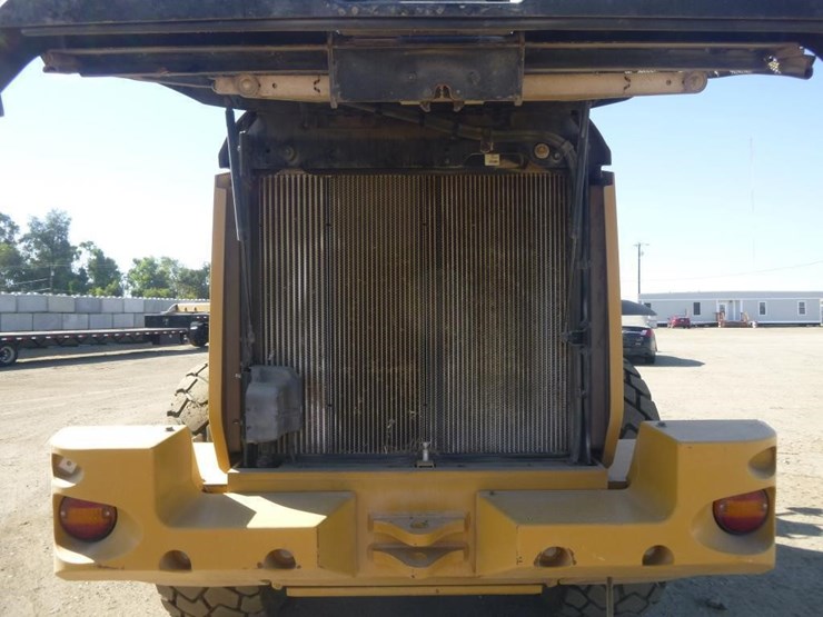 2022-caterpillar-930m-image-36