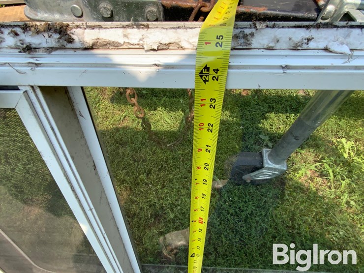aluminum-camper-windows-image-14