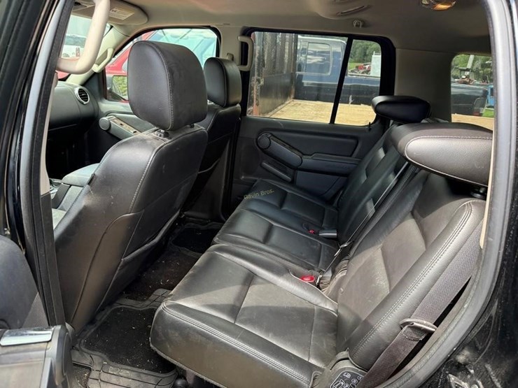 2008-ford-explorer-limited-image-6