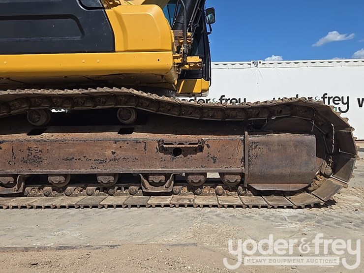 2019-caterpillar-336-image-15