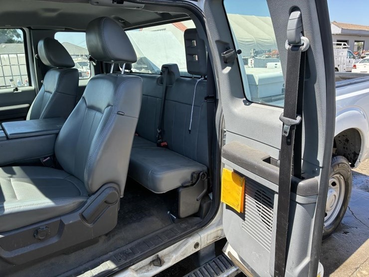 2011-ford-f250-image-17