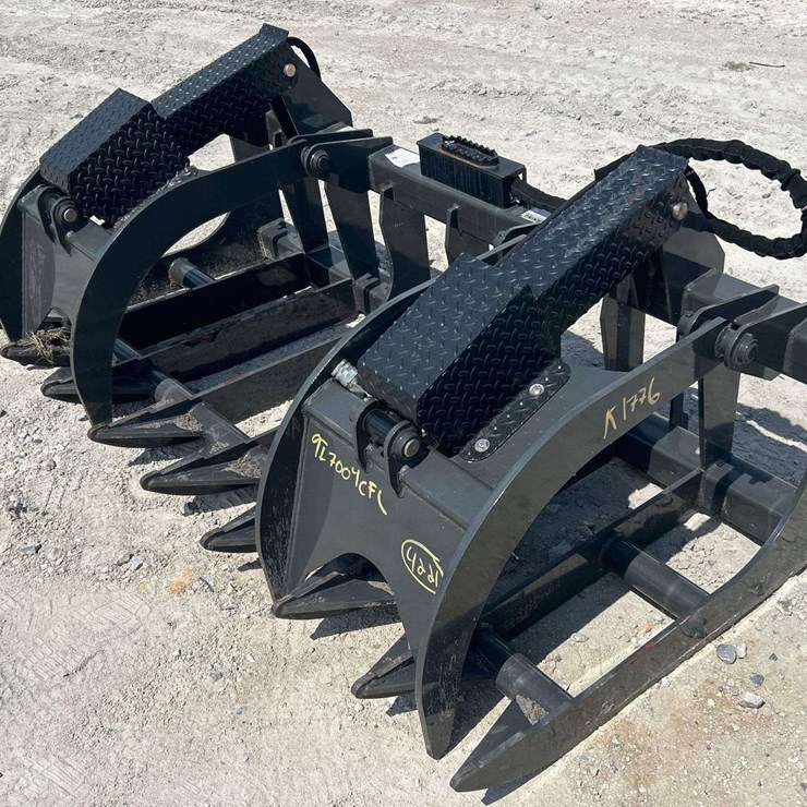 C.I.D. XGR78-S 78in. Hydraulic Dual Cylinder Root Grapple Skid Steer Attachment