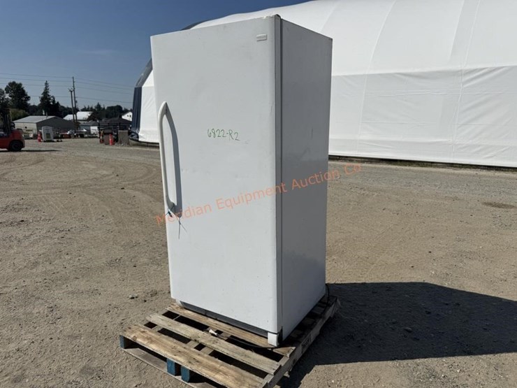 frigidaire-standup-freezer-image-2