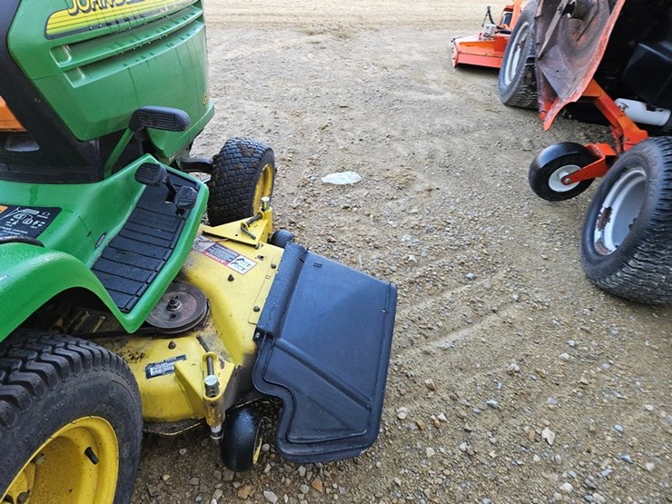 john-deere-245-image-19