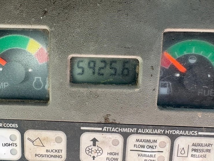 bobcat-s300-image-12