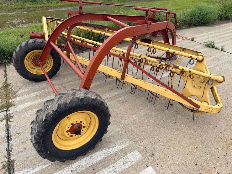 new-holland-55-image-4