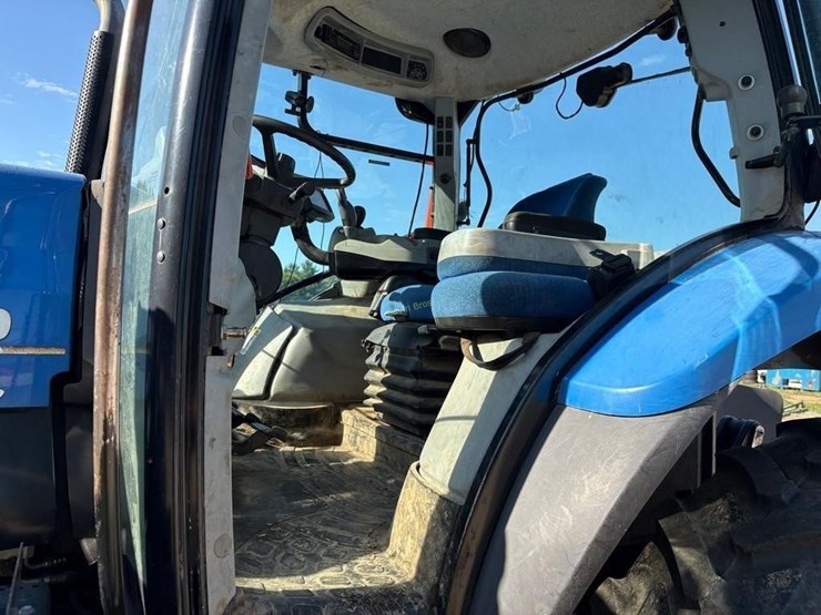 new-holland-t7.250-image-12