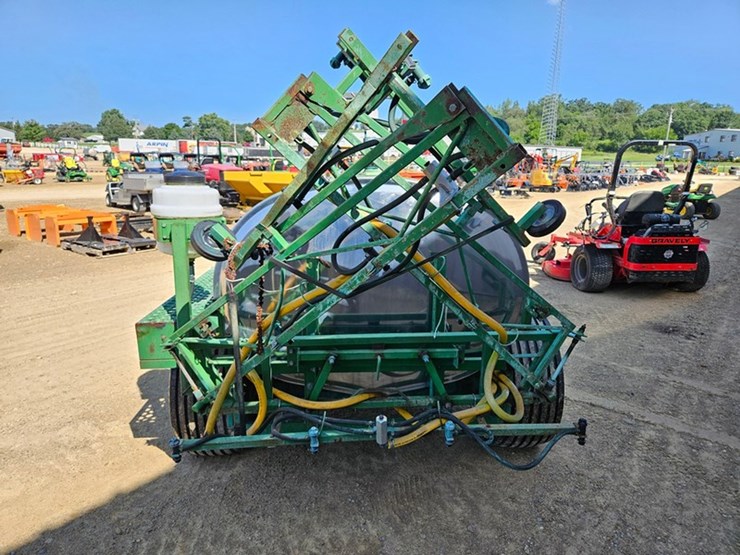 #159-•-ts-370-turf-chemical-sprayer-image-4