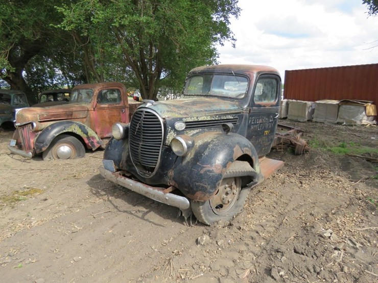 1938-ford-truck-image-1