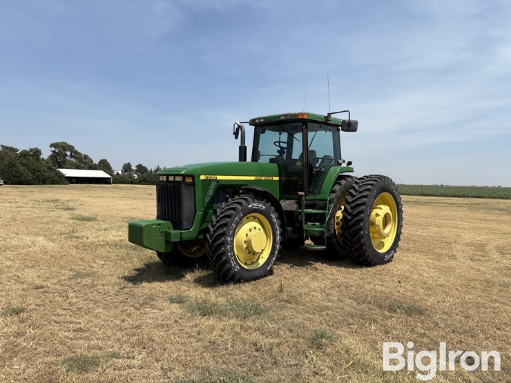 1997-john-deere-8300-image-1