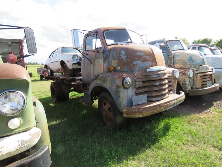 1950-chevrlet-5400-series-coe-2-ton-flatbed-truck-image-1