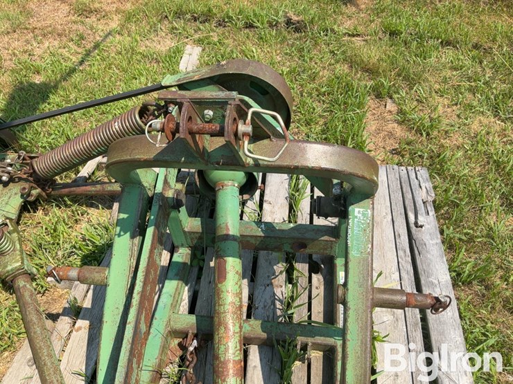 john-deere-350-image-13