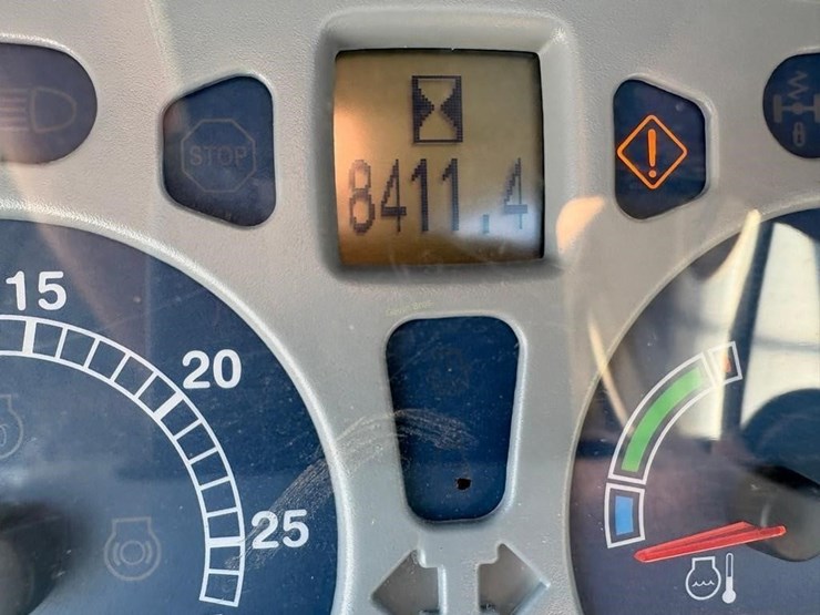 new-holland-t7.250-image-17