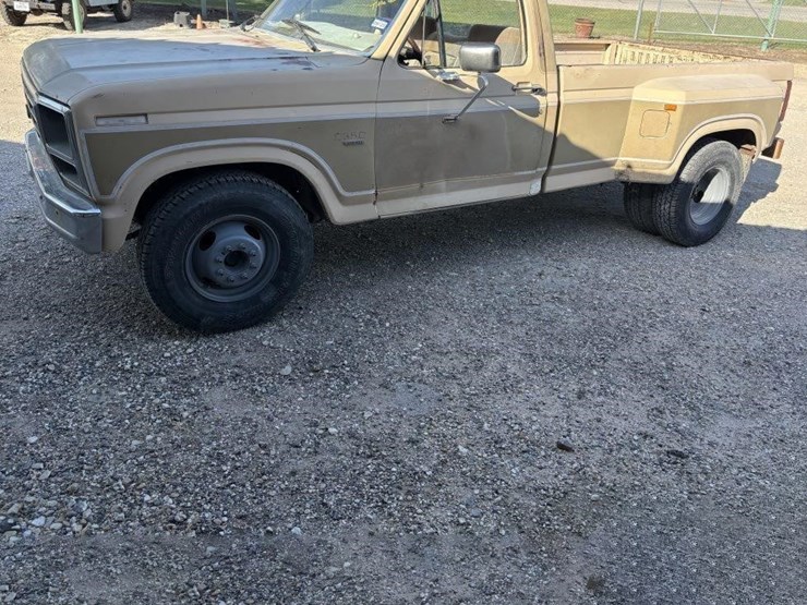 1983-ford-f350-image-1