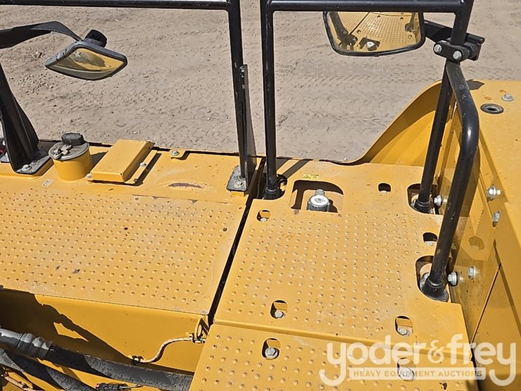 2019-caterpillar-336-image-67