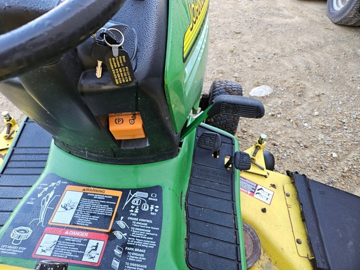 john-deere-245-image-27