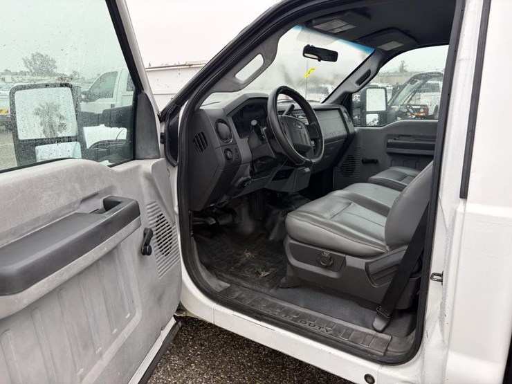 2012-ford-f350-image-10