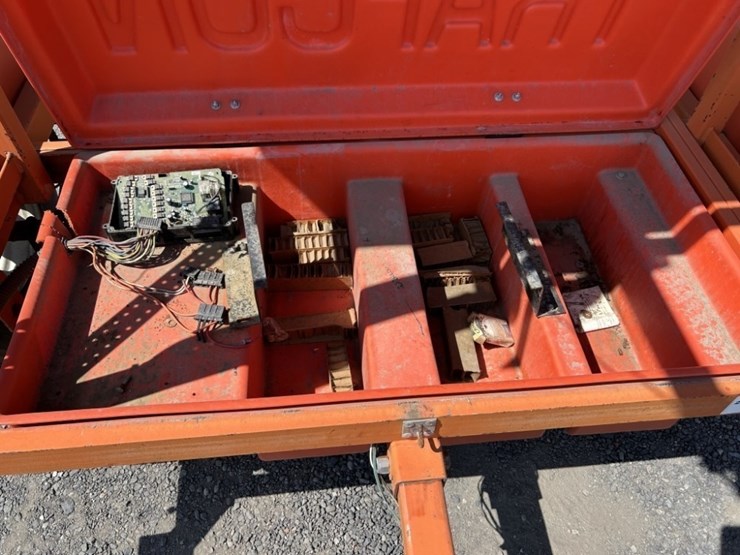 2000-trafcon-tc1-25s-towable-arrow-board-image-13