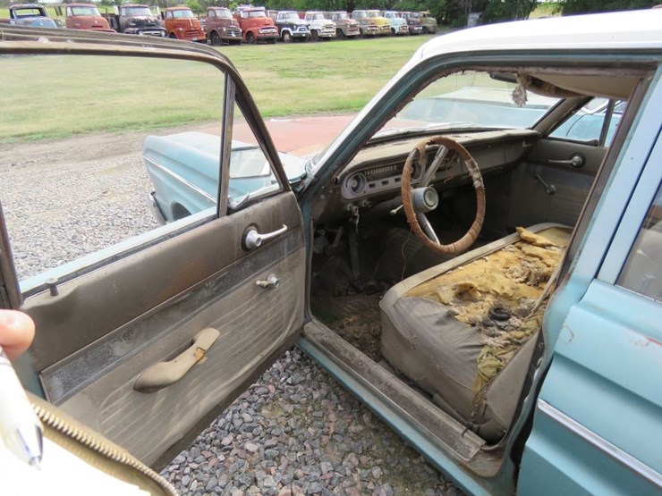 1964-ford-falcon-4dr-sedan-image-4