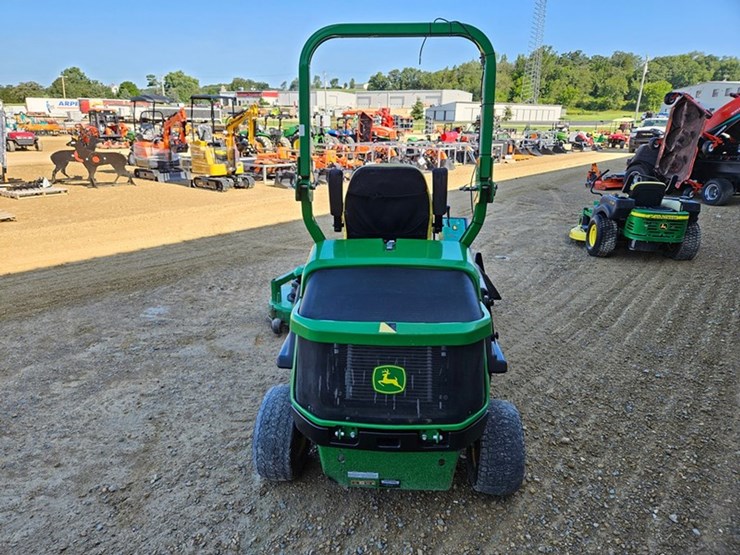 2023-john-deere-1550-image-4