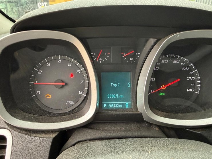 2013-chevrolet-equinox-image-30